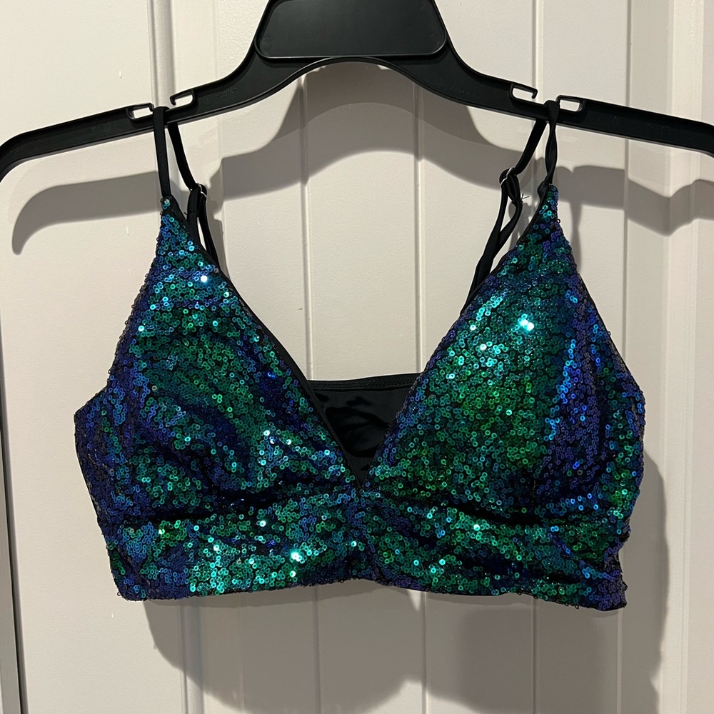 2 NWOT SHEIN Silver and Green High Waist metallic & glitter Shorts & FREE TOP - Picture 9 of 14